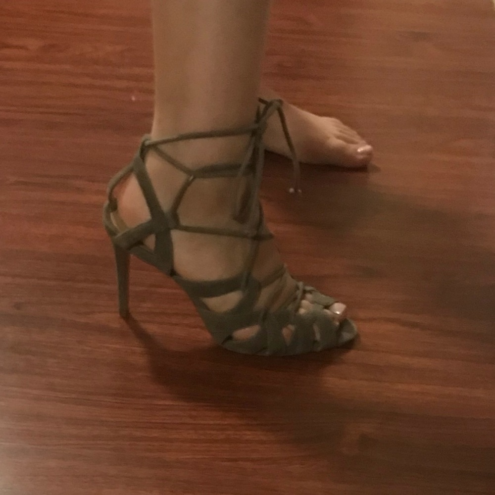 Banana summer sandals